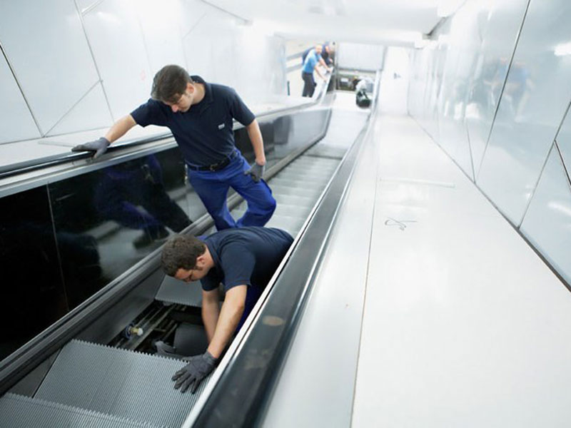 عیب یابی پله برقی